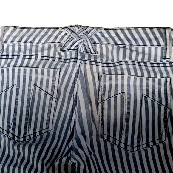 TRIPP NYC | Daang Goodman | Narrow Stripe Rocker | B&W Pinstripe Skinny Jeans - Picture 2 of 5